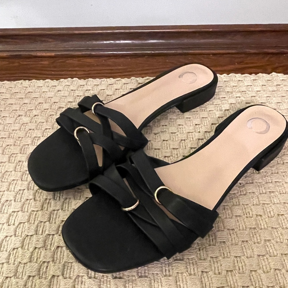 Slip-on strappy sandals